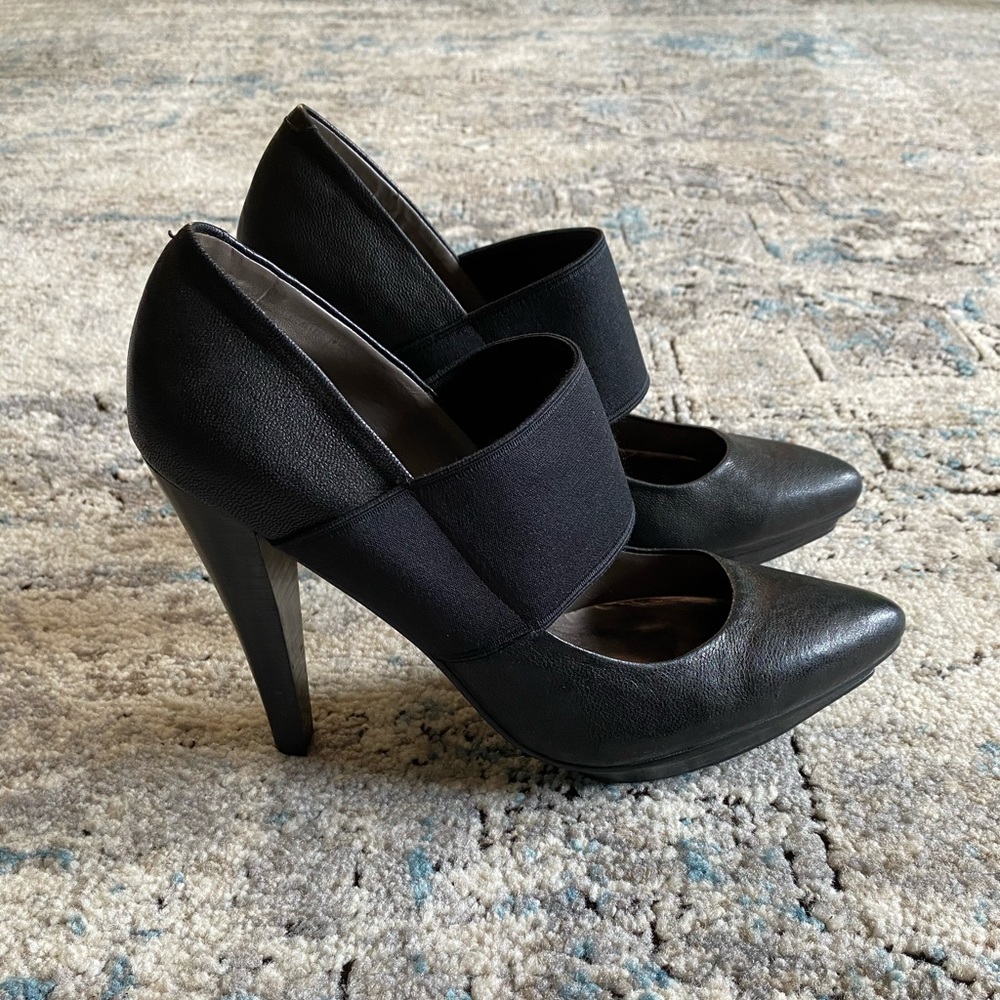 DKNY black leather heels